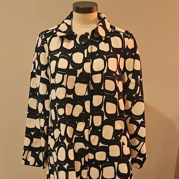 Lafayette 148 New York Black and Cream Coat - Picture 1 of 4
